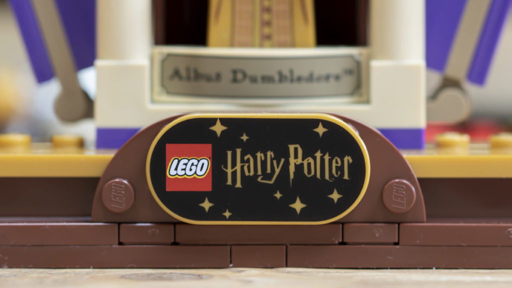 LEGO Harry Potter 76391 Hogwarts Icons Collectors Edition 45 1024x576