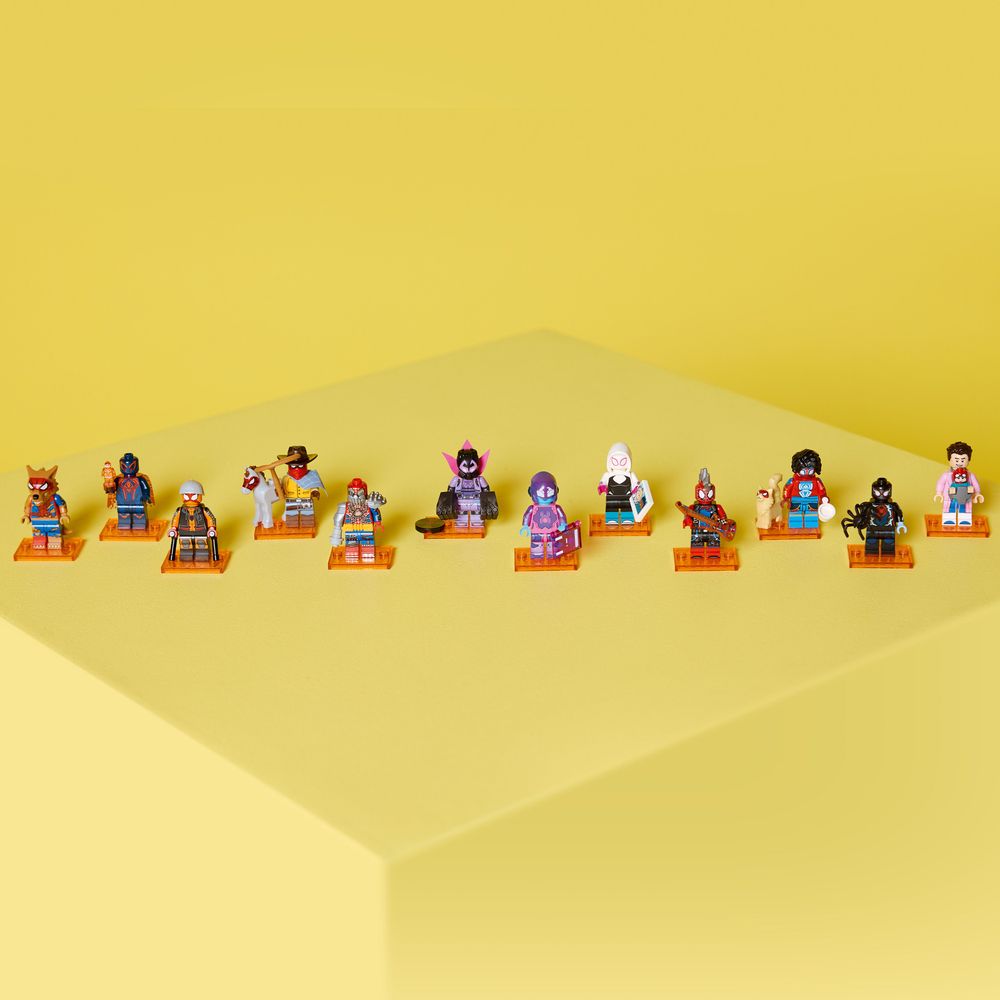LEGO Minifigures 71050 Across the Spider Verse 10