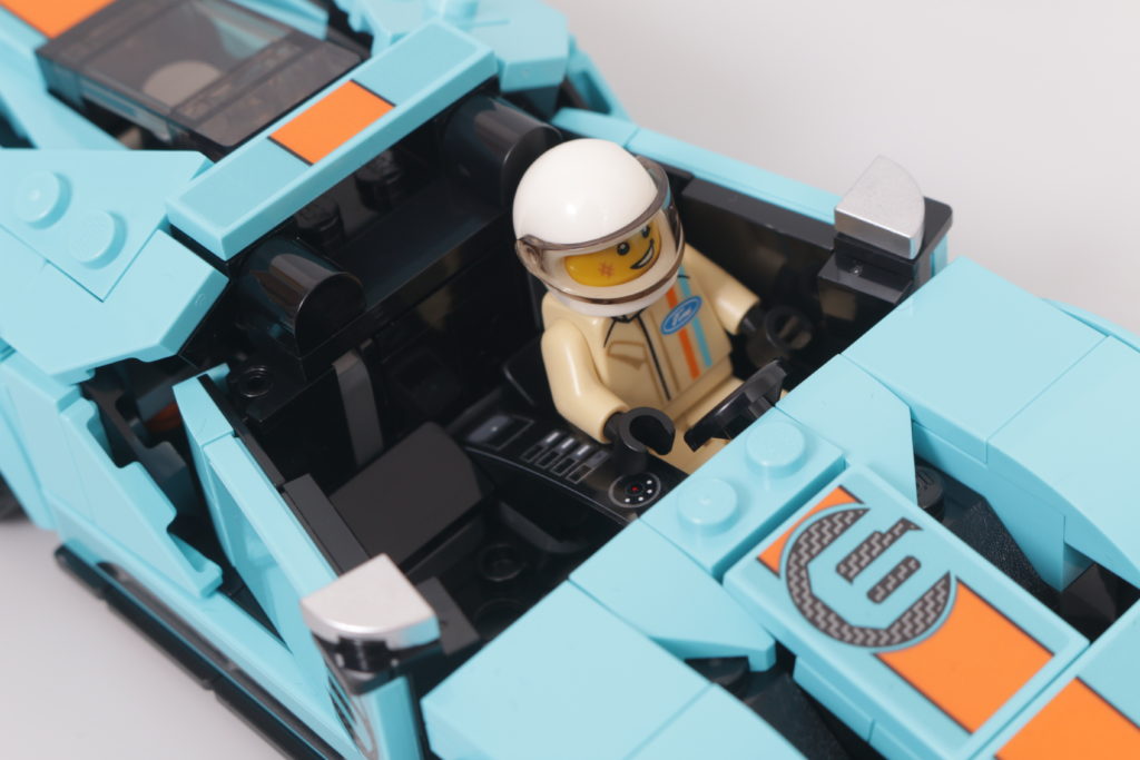 LEGO Speed Champions 76905 Ford GT Heritage Edition and Bronco R review 21