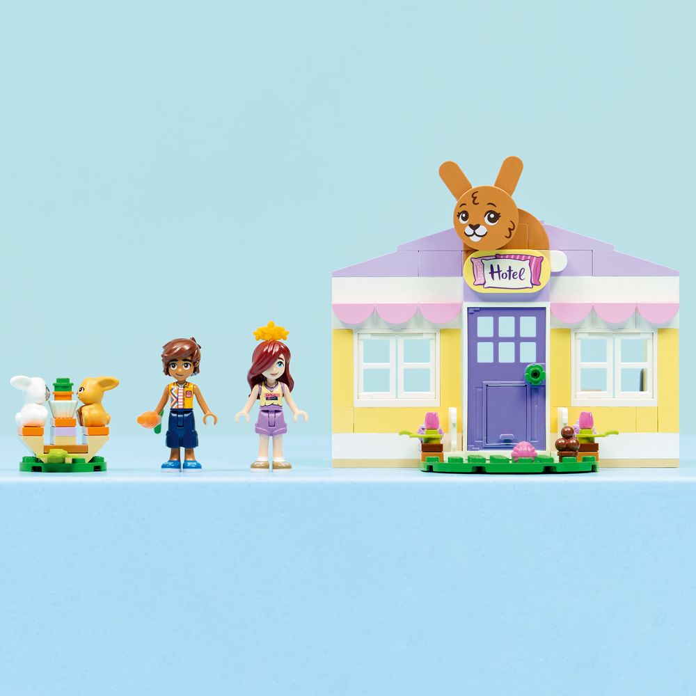 LEGO Friends 42679 Heartlake City Bunny Hotel 7