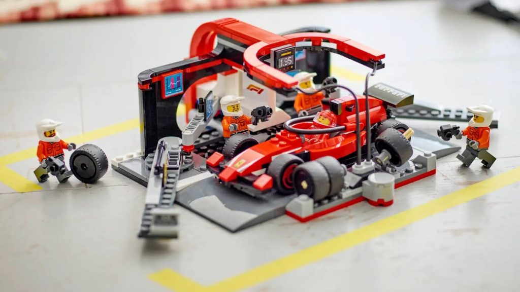 LEGO City 60443 F1 Pit Stop Pit Crew with Ferrari Car featured 1024x576