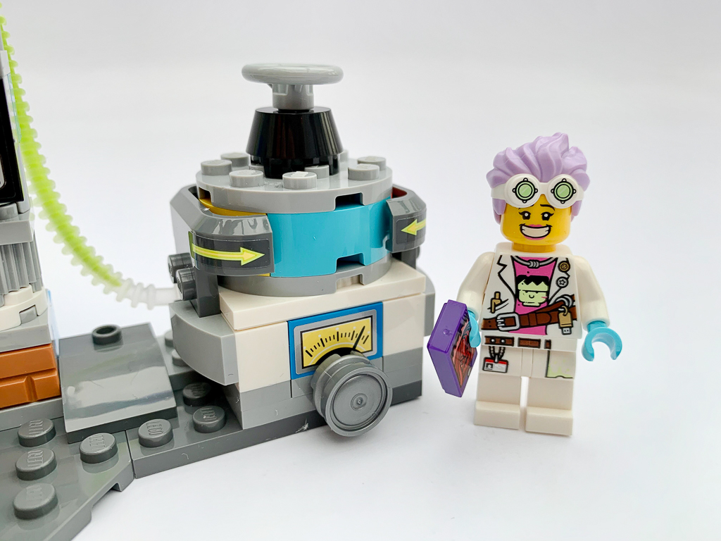 LEGO Hidden Side 70418 JBs Ghost Lab 3