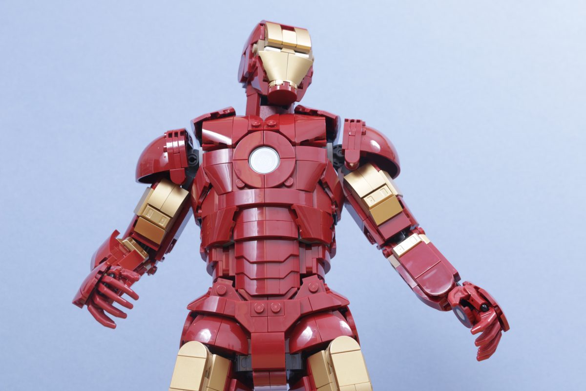 LEGO Marvel 76344 Iron Man Mark 3 Collectors Edition review 78 1200x800