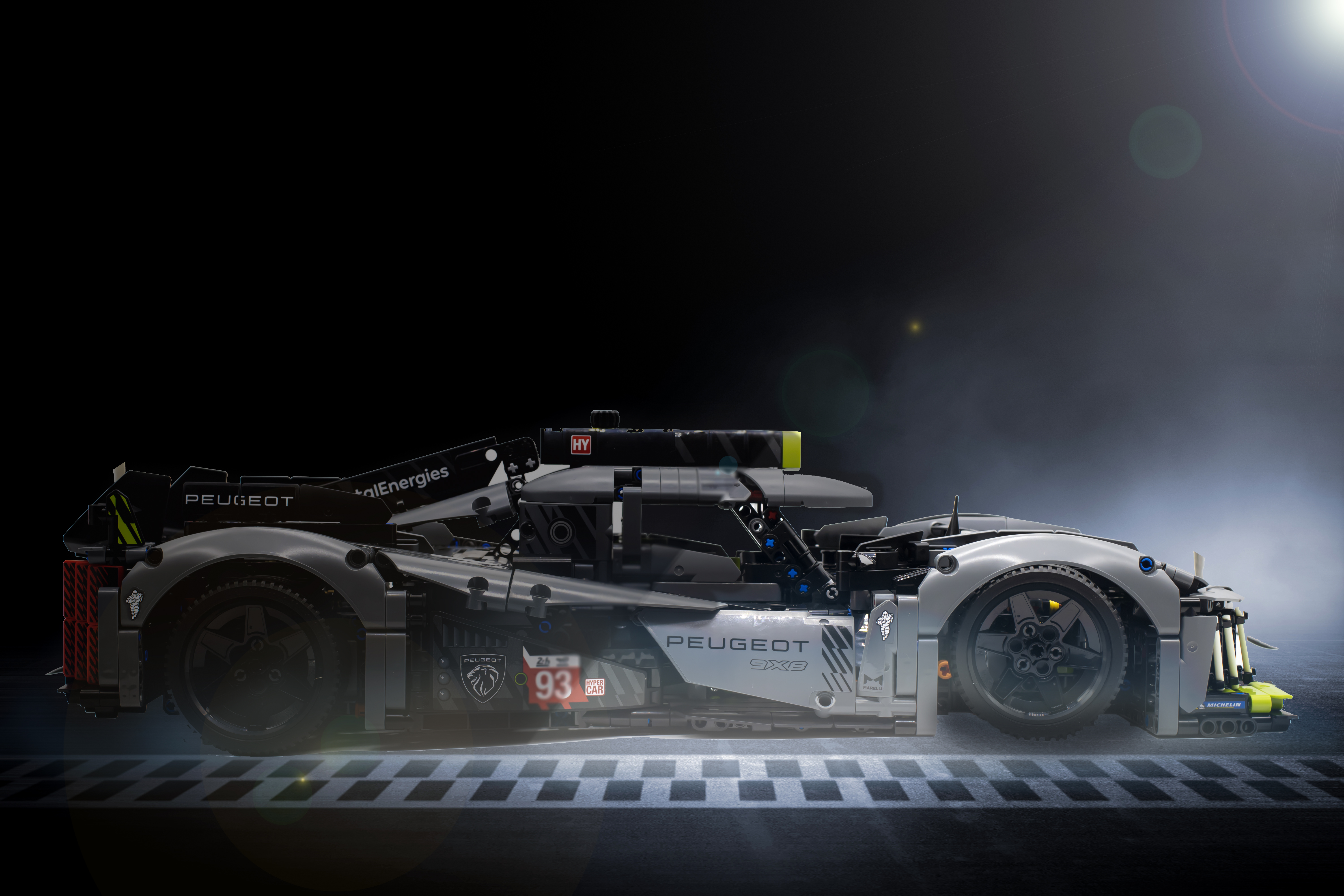 LEGO Technic 42156 Peugeot 9X8 24H Le Mans Hybrid Hypercar review