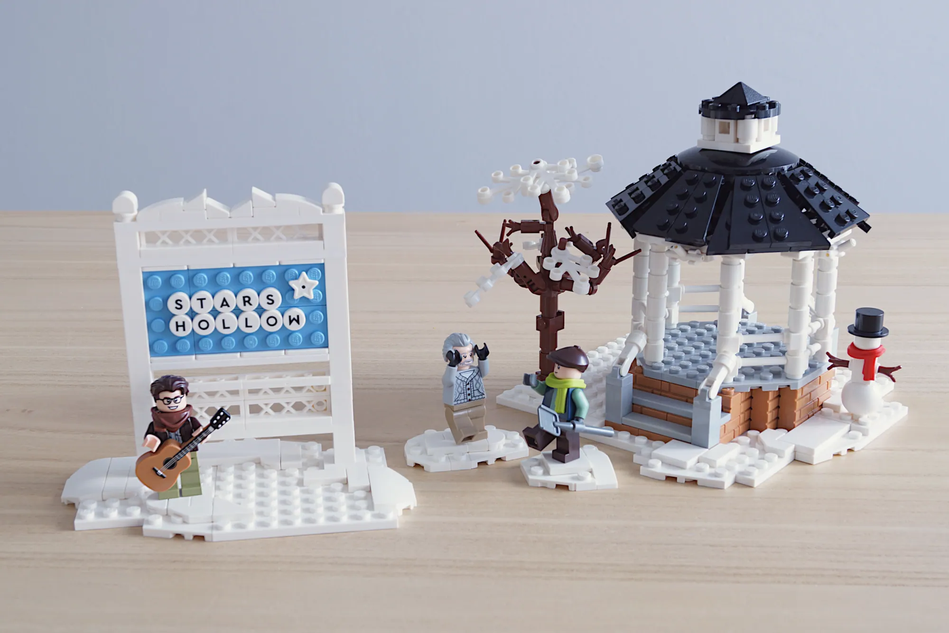 LEGO Ideas Gilmore Girls Stars Hollow 3