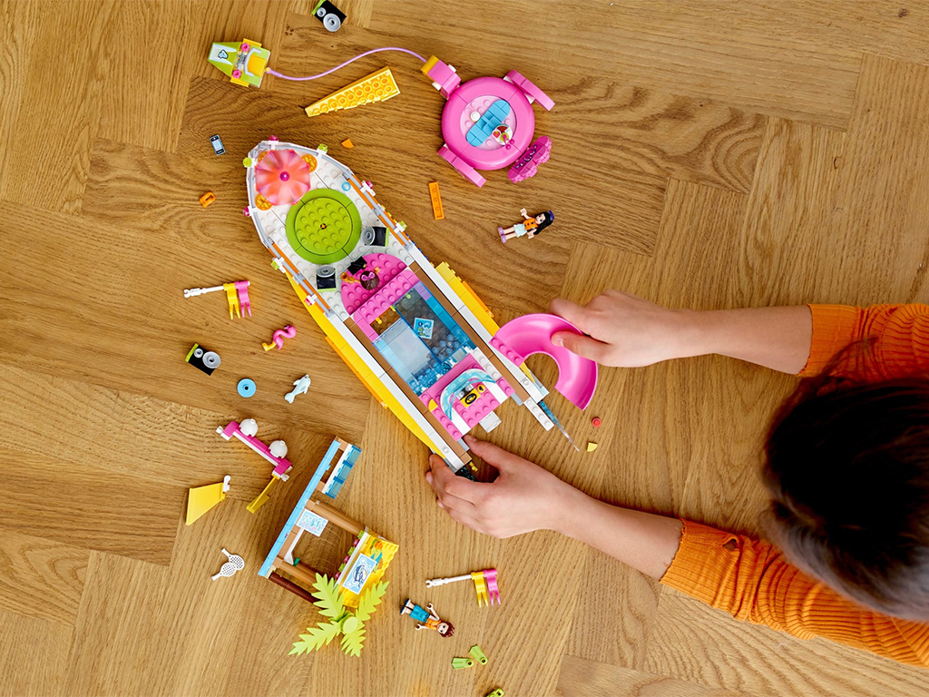 LEGO Friends 41433 Party Boat 2