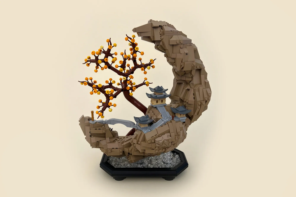 LEGO Ideas Crescent Moon Rock Sculpture 1
