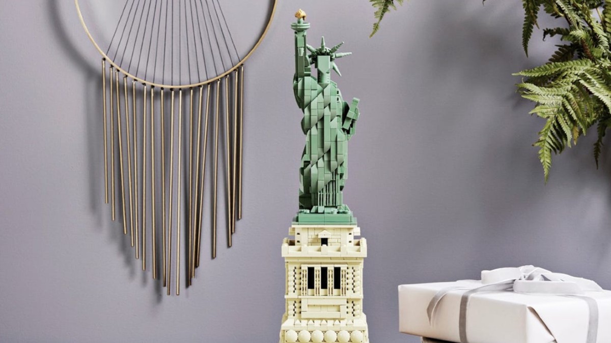 Every LEGO Architecture set retiring in 2023 and beyond – January update