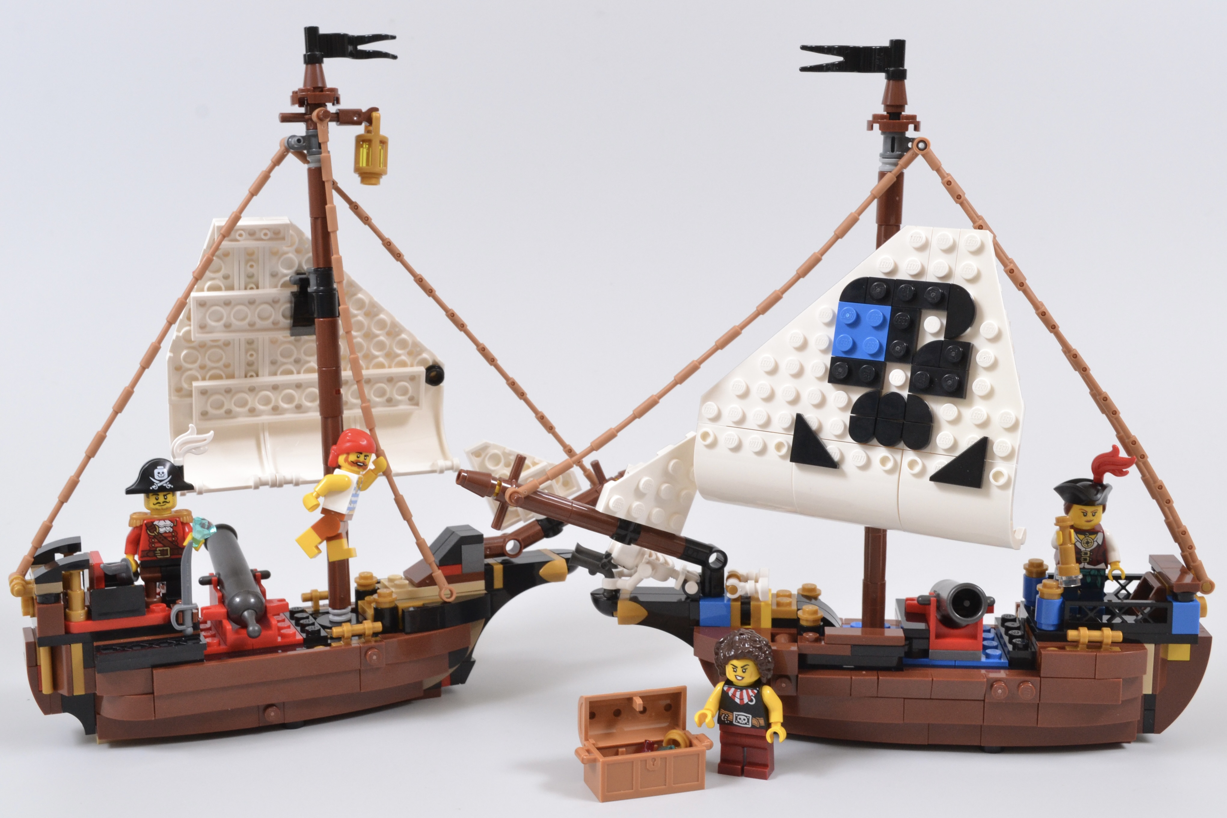 LEGO Creator 3-in-1 31387 Iconic Pirate Ship 45